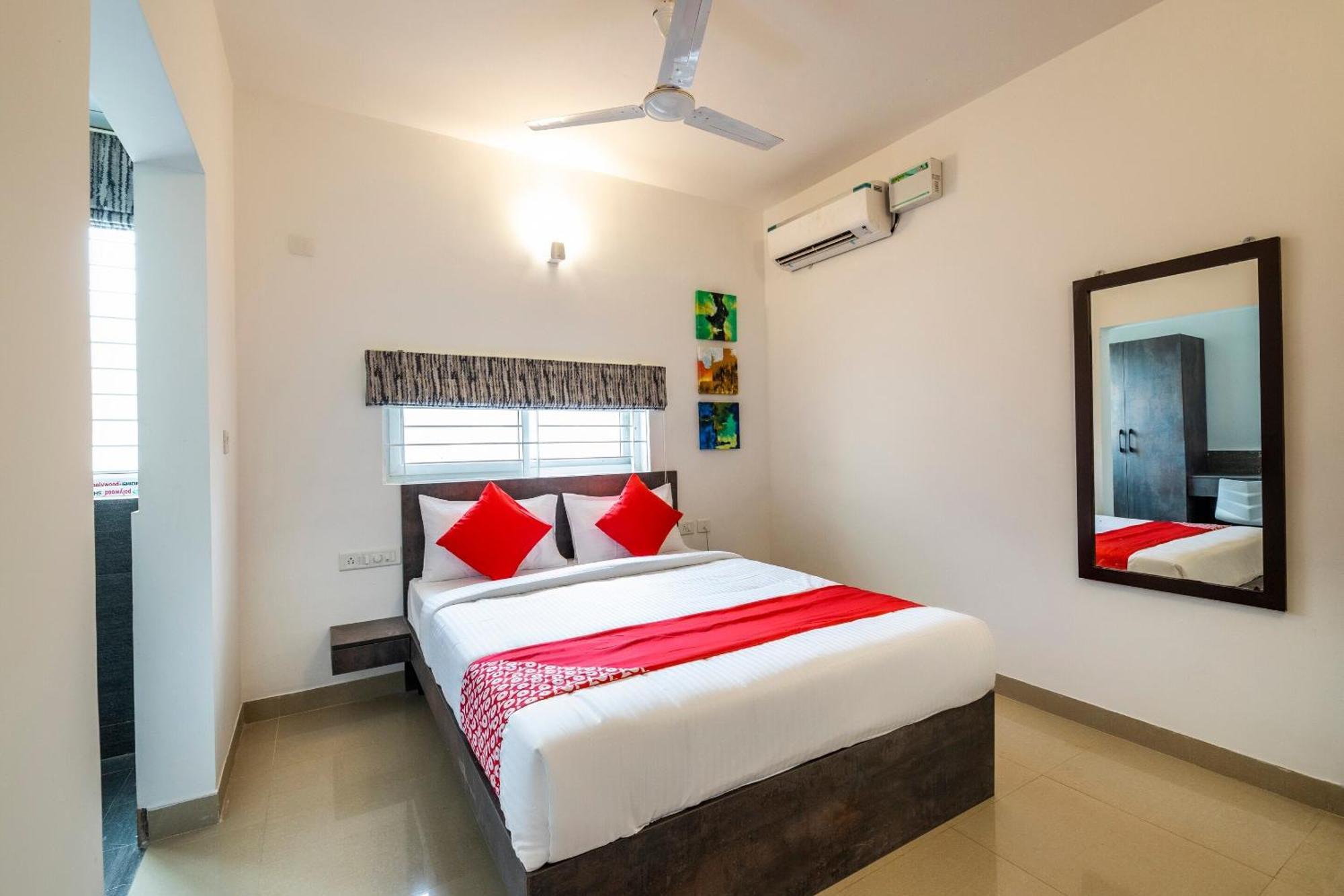 Super Townhouse Hebbal Hotel Bangalore Exterior photo
