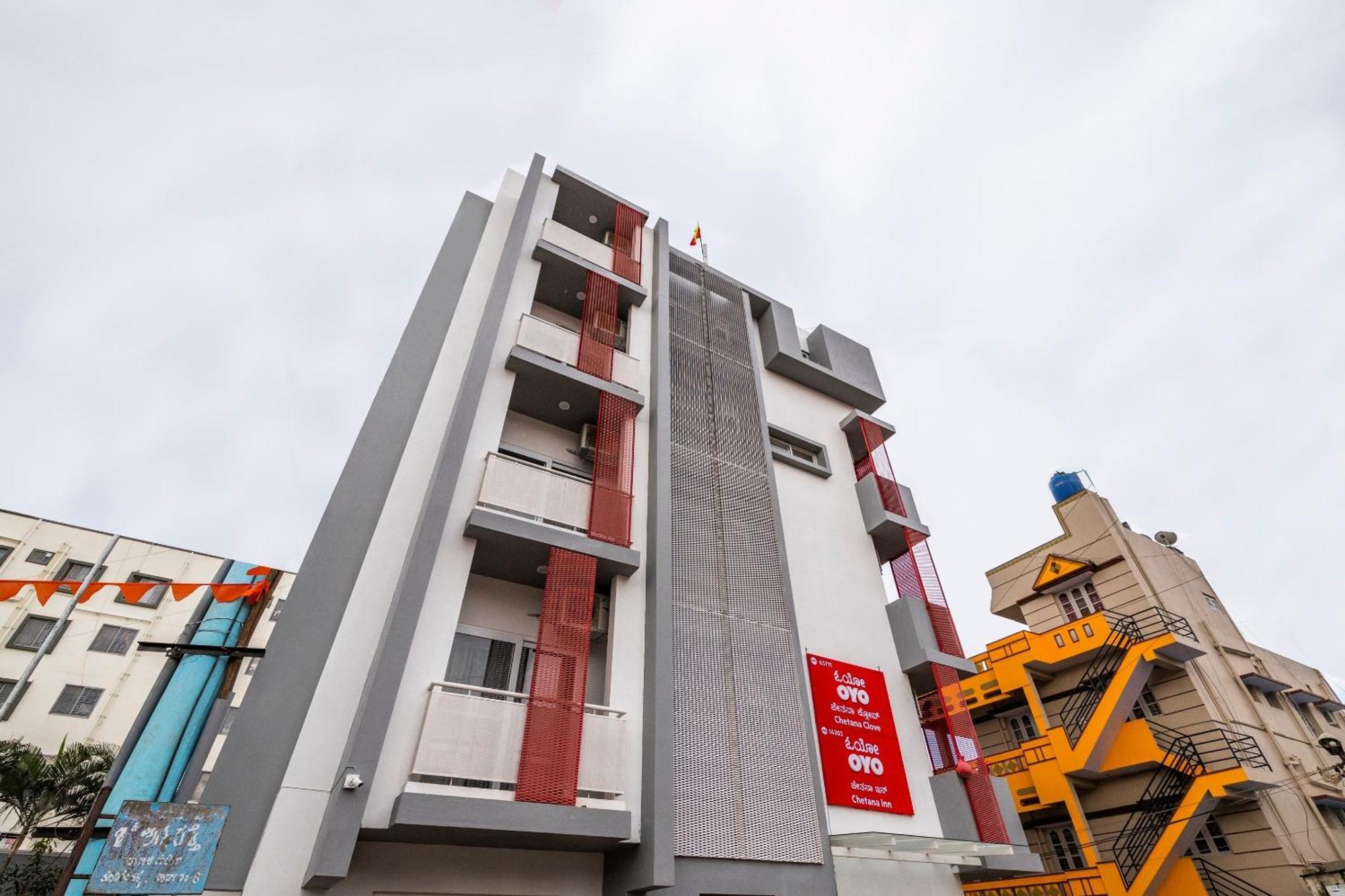 Super Townhouse Hebbal Hotel Bangalore Exterior photo