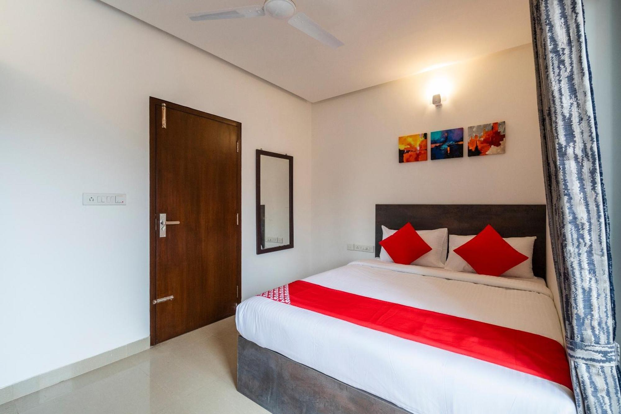 Super Townhouse Hebbal Hotel Bangalore Exterior photo