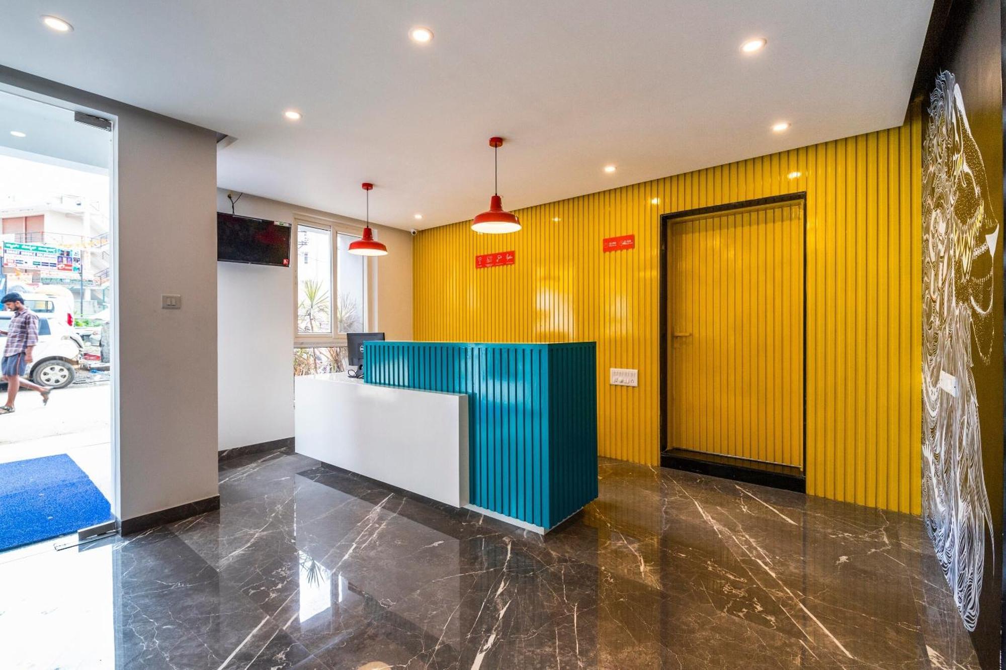 Super Townhouse Hebbal Hotel Bangalore Exterior photo